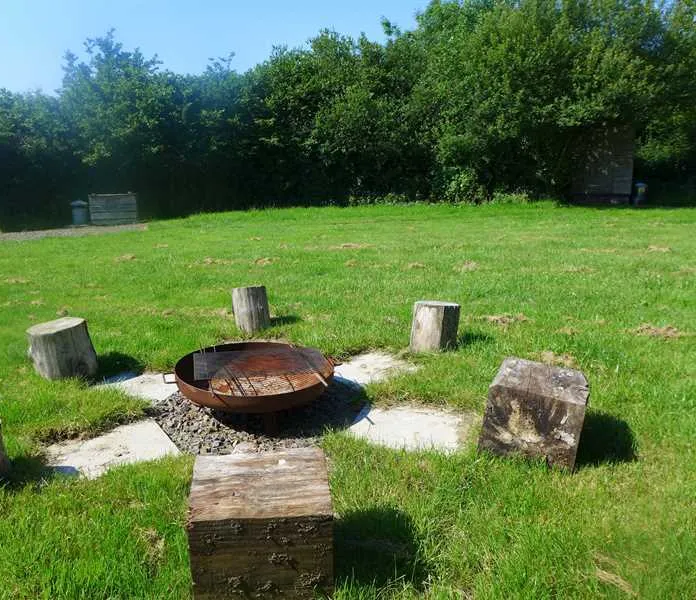bakesdown-farm-camping-bude-4uuzv