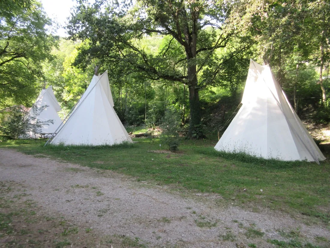 les-cournoulises-montbrun-vw5mz
