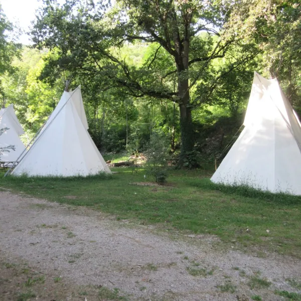 les-cournoulises-montbrun-vw5mz