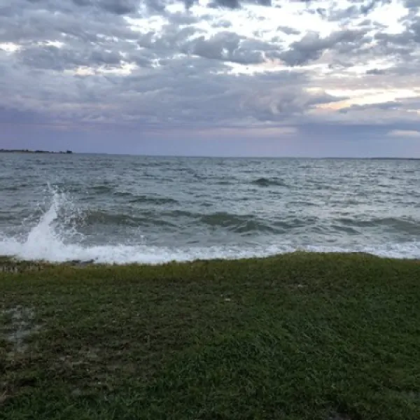 douglas-creek-bay-garrison-kvajk