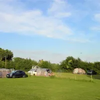 spring-farm-campsite-shipdham-yjeuk