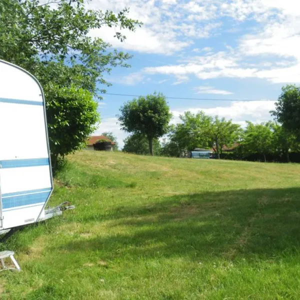 camping-aire-naturelle-de-bertholat-pierre-chavanay-tqmgs