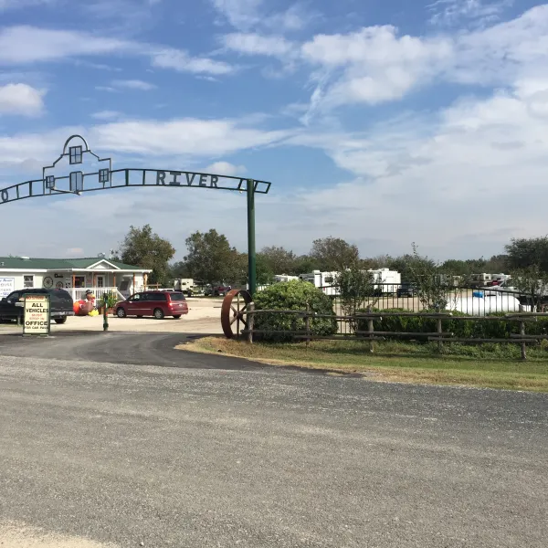 alamo-river-rv-ranch-resort-von-ormy-hywgz