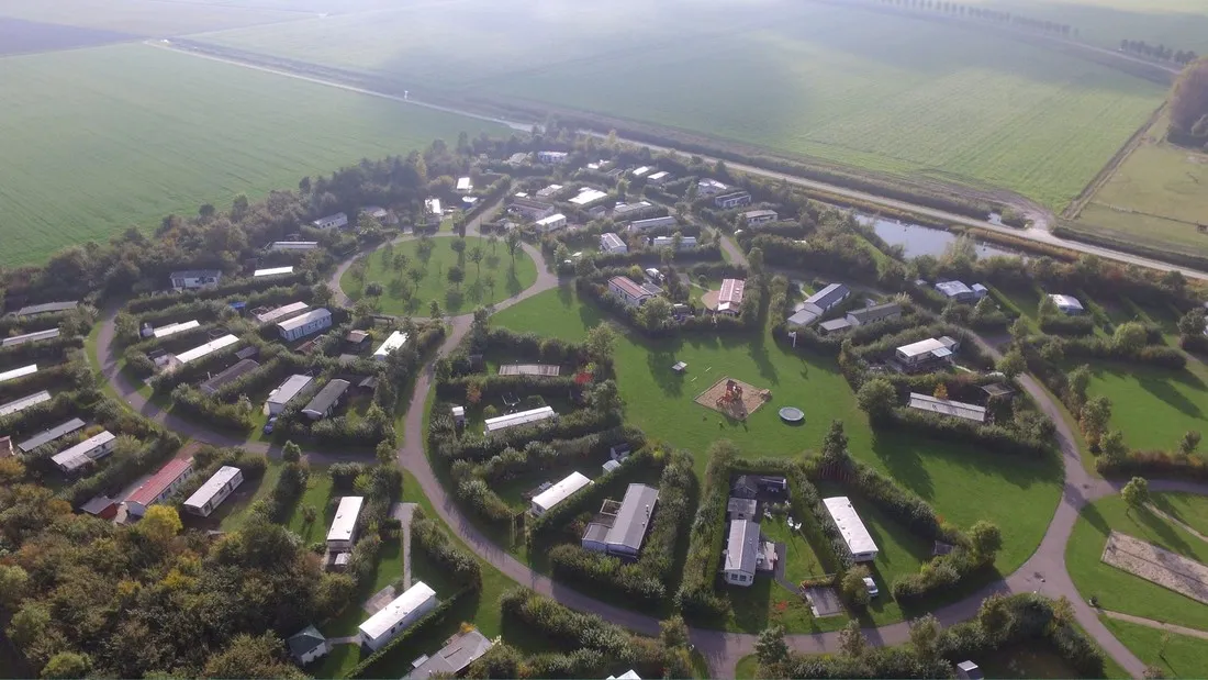 elizabeth-hoeve-melissant-8ajwr