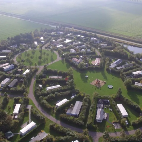 elizabeth-hoeve-melissant-8ajwr