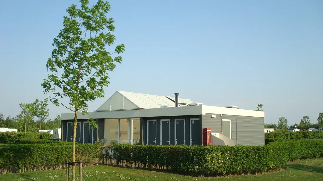 elizabeth-hoeve-melissant-qgzmr