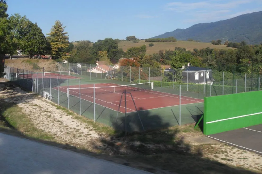 camping-municipal-la-combe-st-vincent-de-mercuze-6vubh