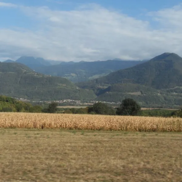 camping-municipal-la-combe-st-vincent-de-mercuze-biq9w