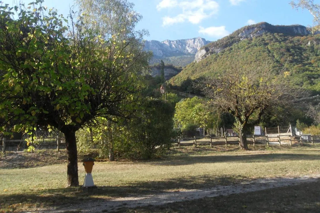camping-municipal-la-combe-st-vincent-de-mercuze-famdo