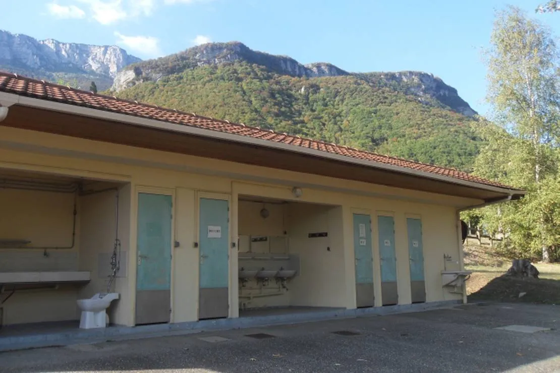 camping-municipal-la-combe-st-vincent-de-mercuze-w08sp