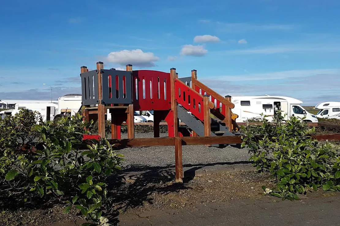 tjaldsvaeadi-grindavik-campsite-grindavik-grindavik-fsynr