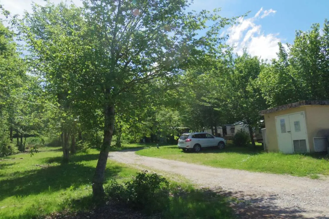 camping-intercommunal-du-plan-deau-de-courtavon-courtavon-dghlv