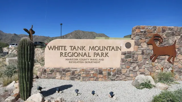 white-tank-mountain-regional-park-waddell-9ghvp