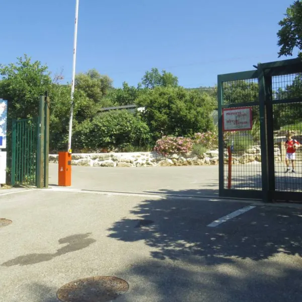 camping-solei-luna-lou-garagai-rocbaron-n4jye