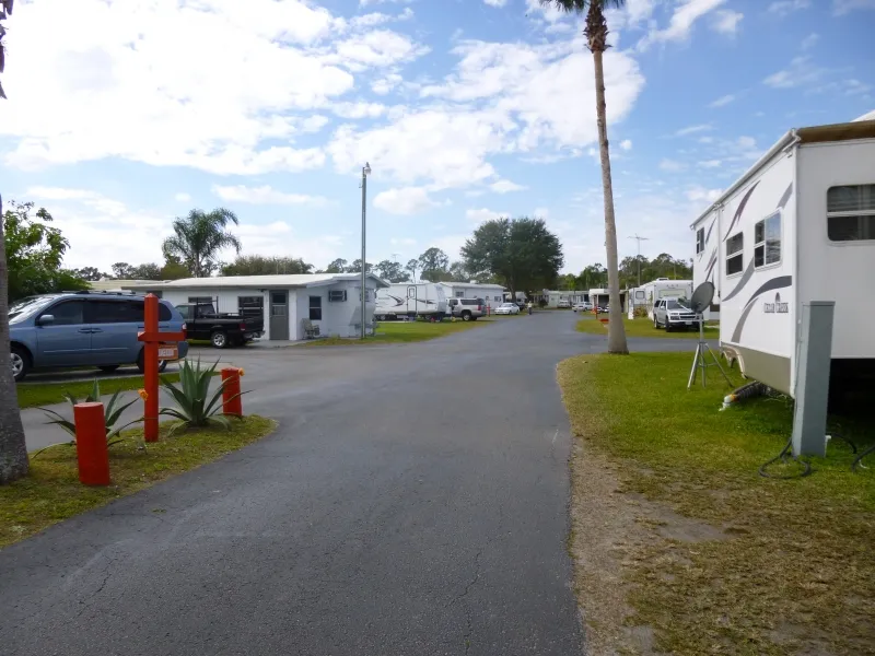 pioneer-creek-rv-resort-bowling-green-uimas