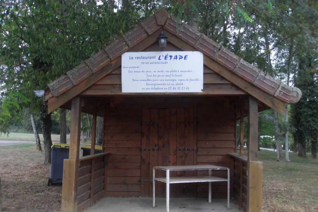 camping-la-fontaine-aux-fees-renaucourt-fq8wg