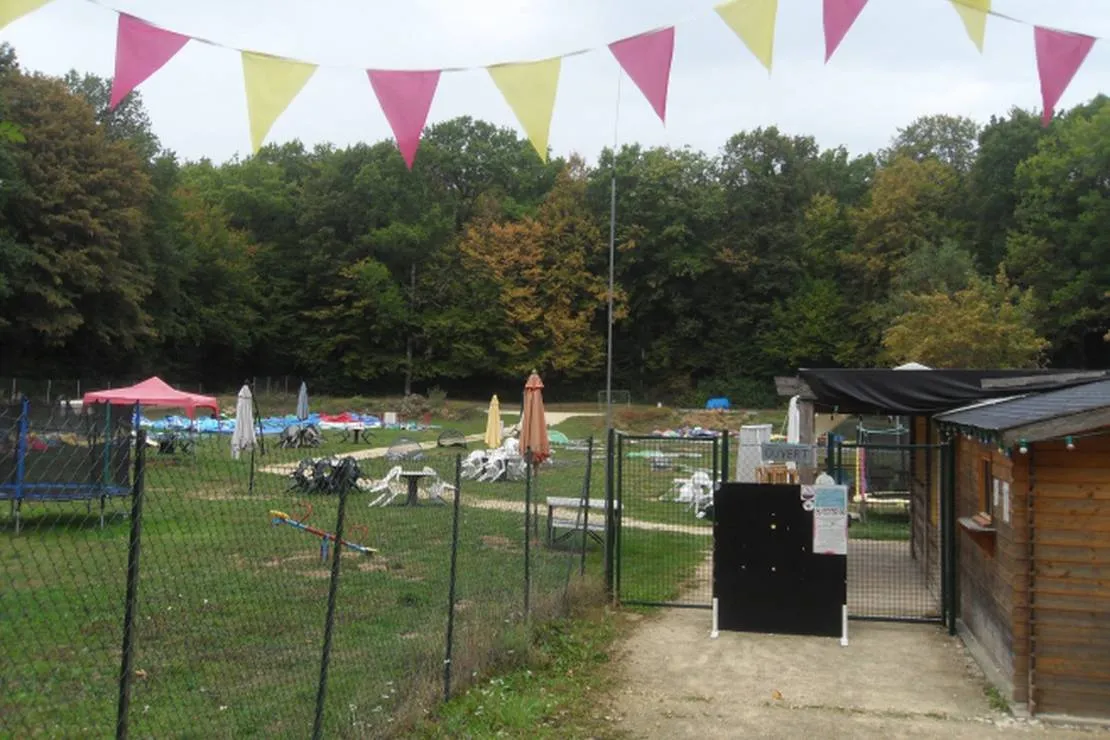 camping-la-fontaine-aux-fees-renaucourt-jxxbq