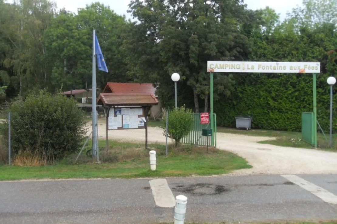 camping-la-fontaine-aux-fees-renaucourt-kf5ve
