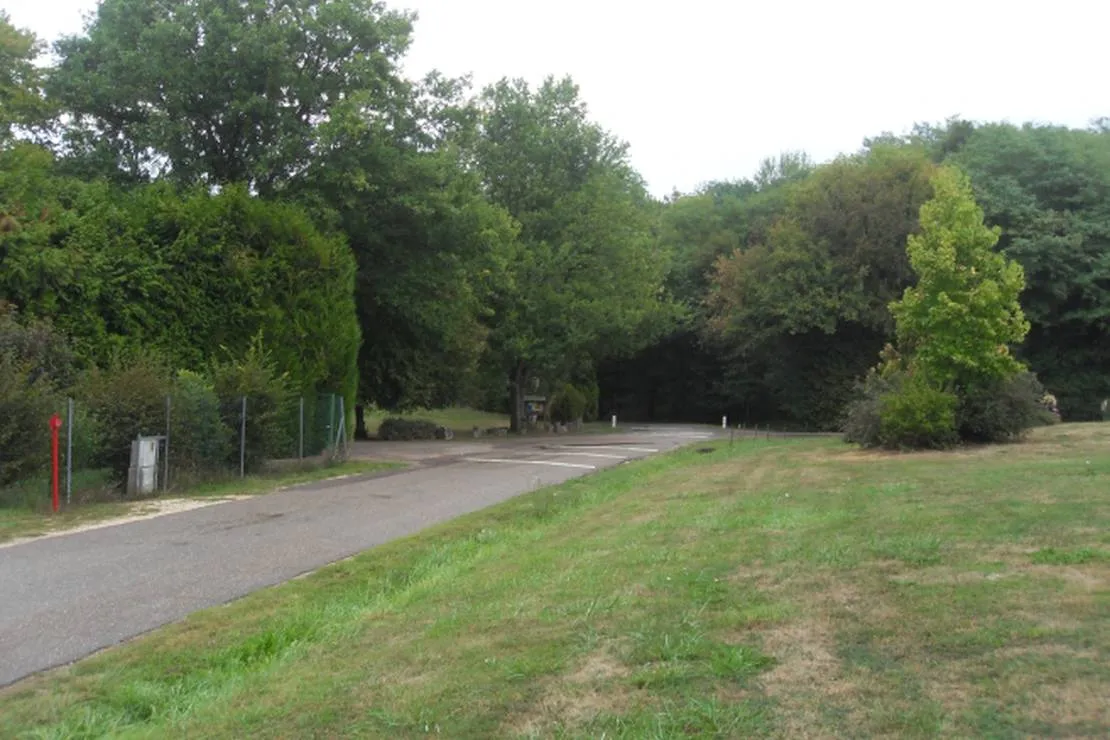 camping-la-fontaine-aux-fees-renaucourt-ztc4y