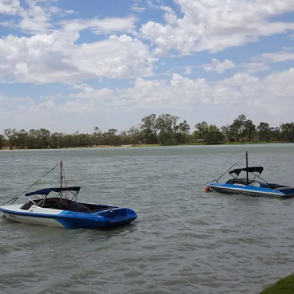 lake-lascelles-campground-hopetoun-b4c7e