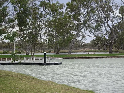 lake-lascelles-campground-hopetoun-vdx1m