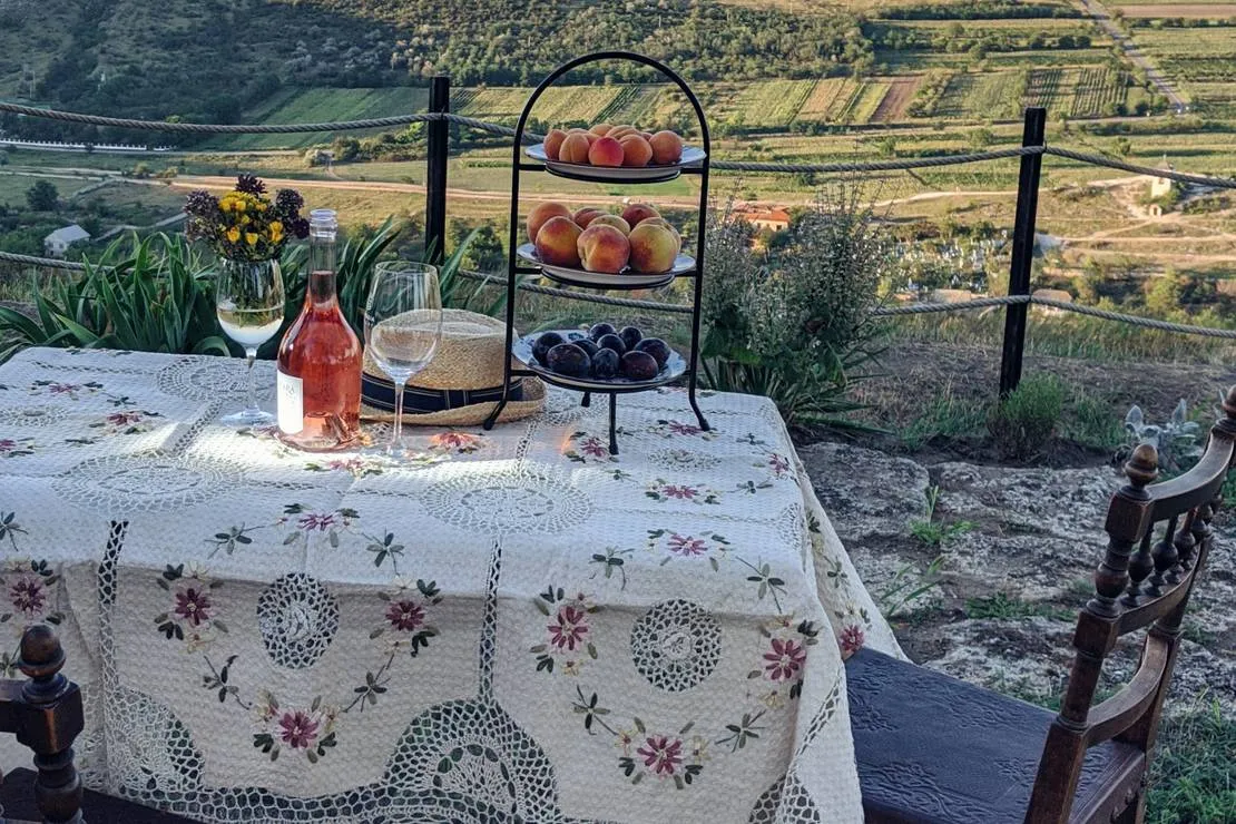 bacota-near-butuceni-szz4j