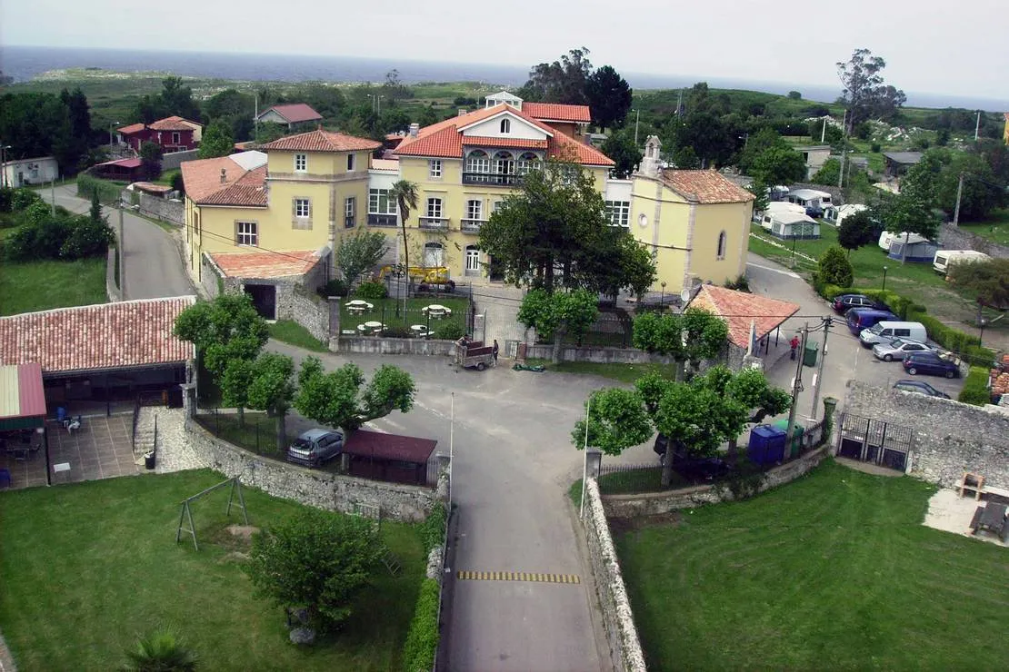 camping-palacio-de-garana-llanes-gwytb