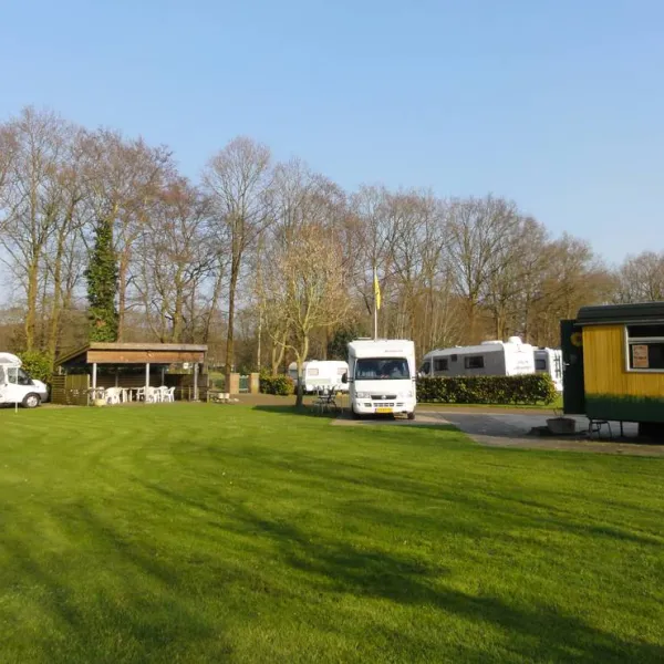 camping-t-woutersbergje-oudeschoot-bqpz9