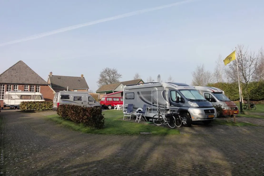 camping-t-woutersbergje-oudeschoot-mowfj