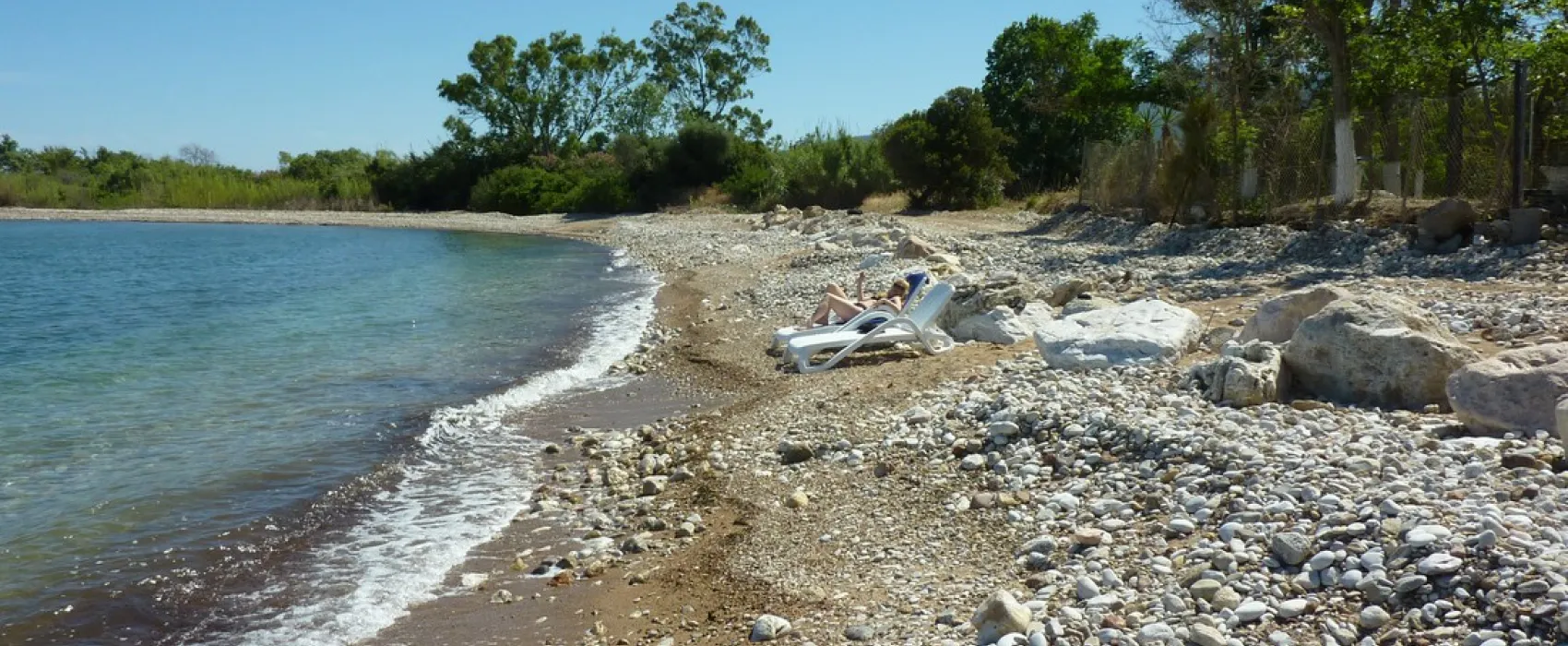 Petal&shy;idi Beach