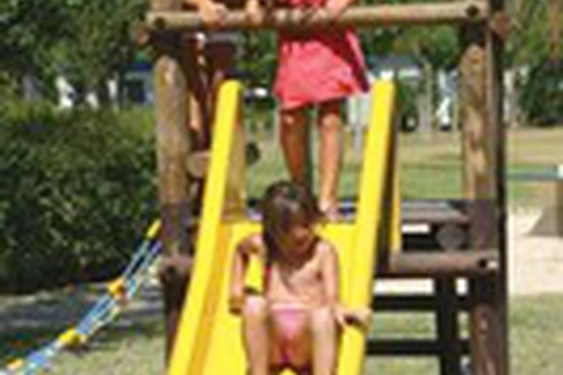 les-terrasses-du-luberon-bonnieux-tyrop