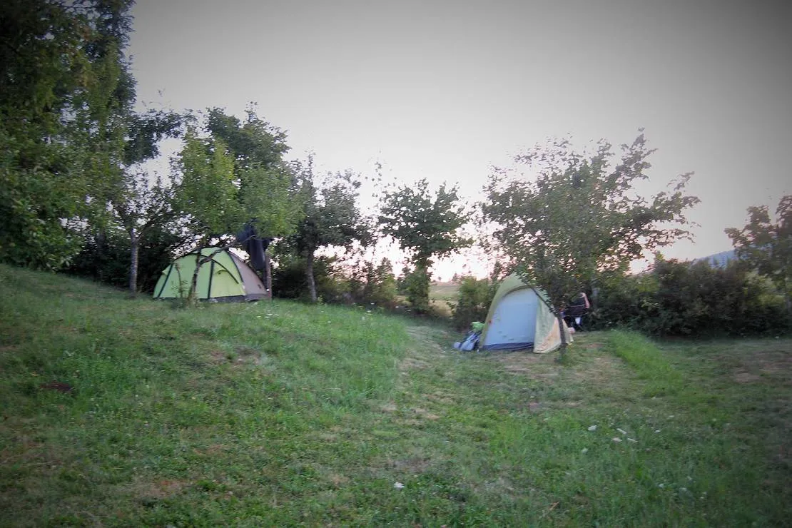 camping-na-meji-pivka-hlaea