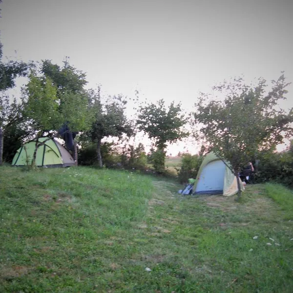 camping-na-meji-pivka-hlaea