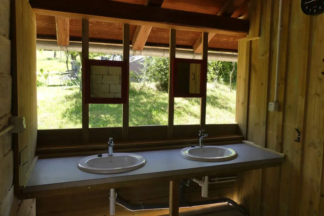 camping-na-meji-pivka-pktsp