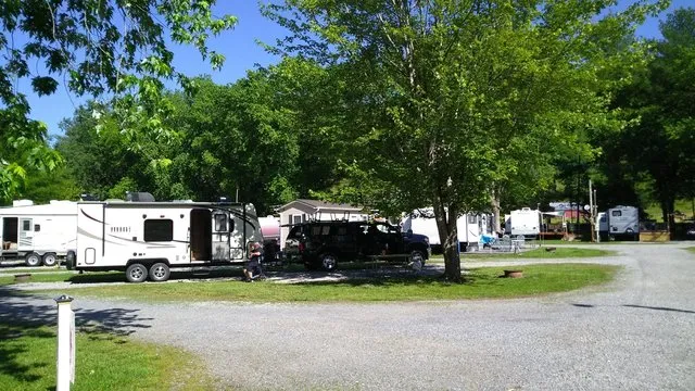 riverside-campground-abingdon-lhzum