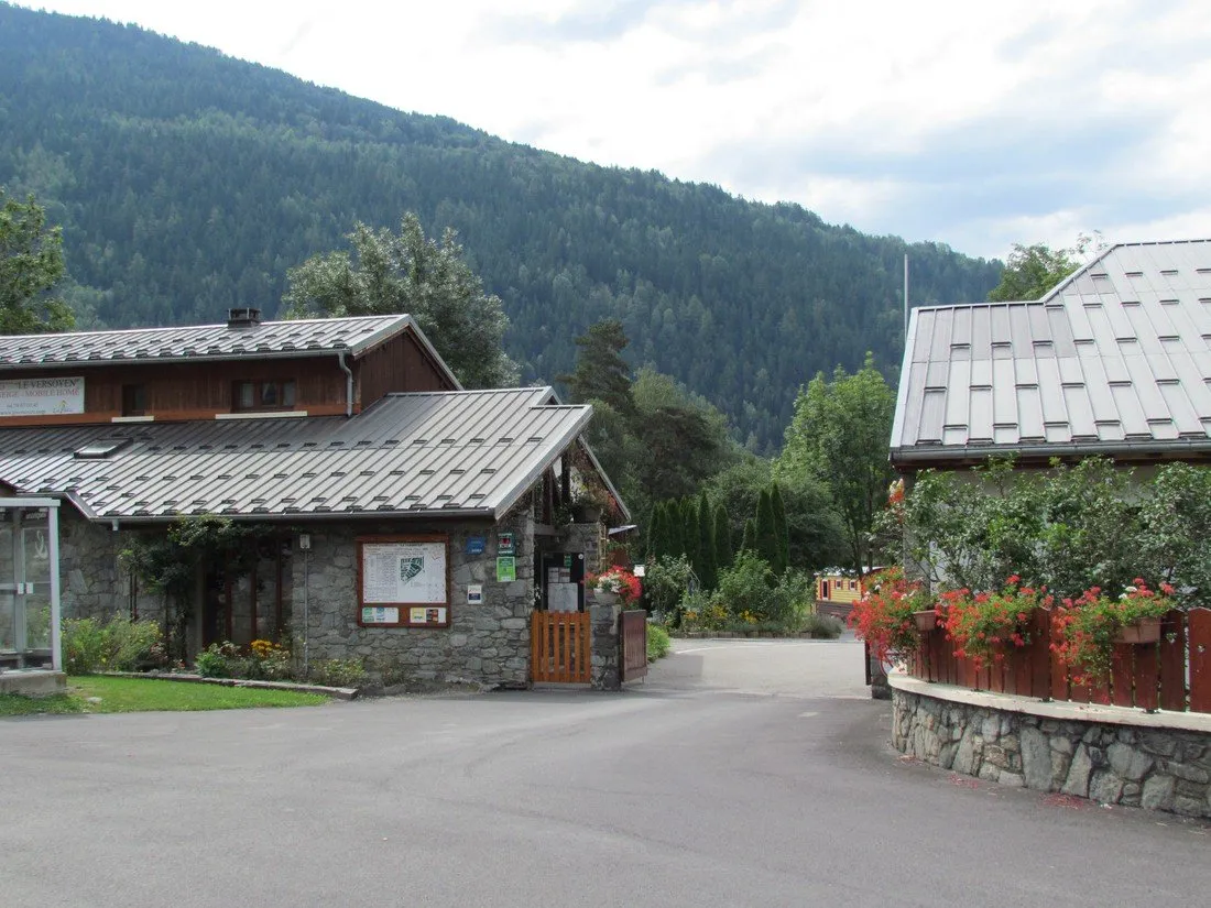 huttopia-bourg-st-maurice-bourg-saint-maurice-km6av