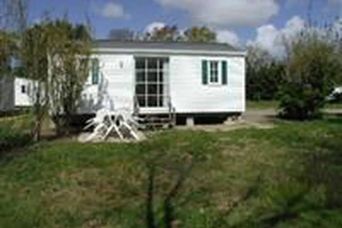 camping-aire-naturelle-de-vincent-pierre-henri-st-mathurin-adym6