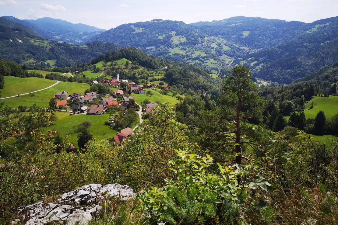 kmetija-camp-zalaze-cerkno-lkvwt