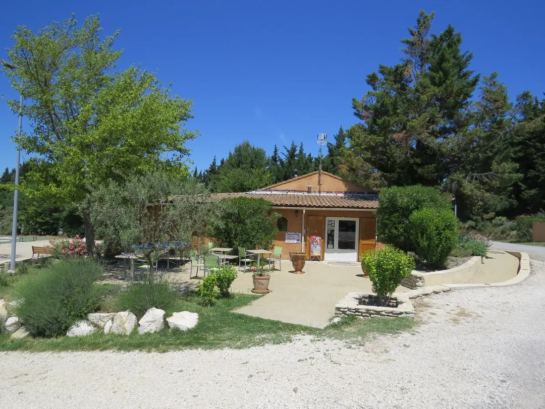 fontisson-chateauneuf-de-gadagne-hw1vs