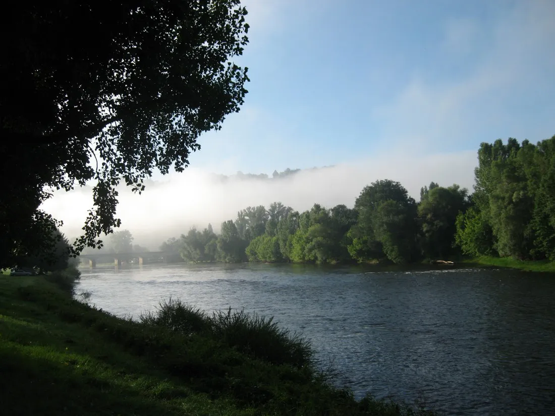 verte-rive-la-roque-gageac-dordogne-hywog