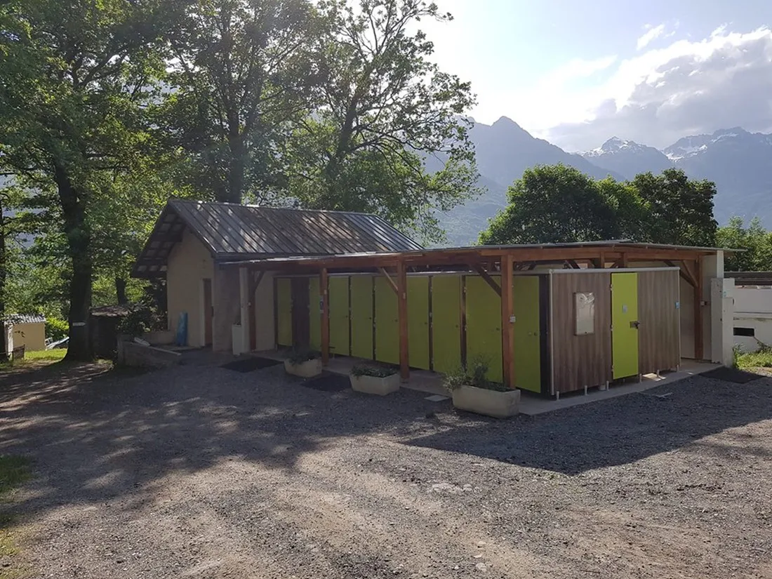 le-bois-joli-st-martin-sur-la-chambre-w3yjm