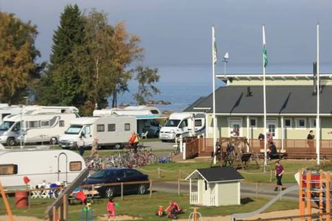 sf-caravan-lohenpyrsto-pattijoki-ixtkn