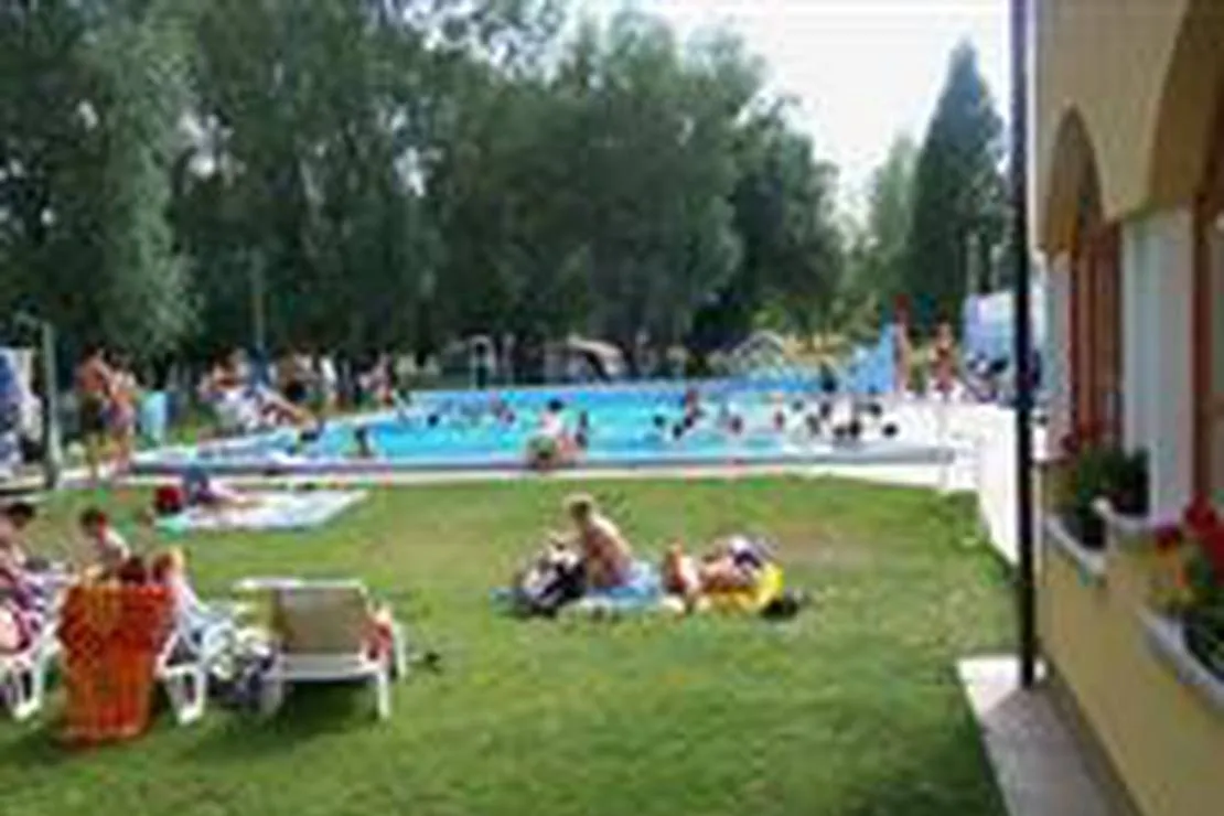 fuzes-camping-panzio-es-strandbad-abadszalok-bxcwf
