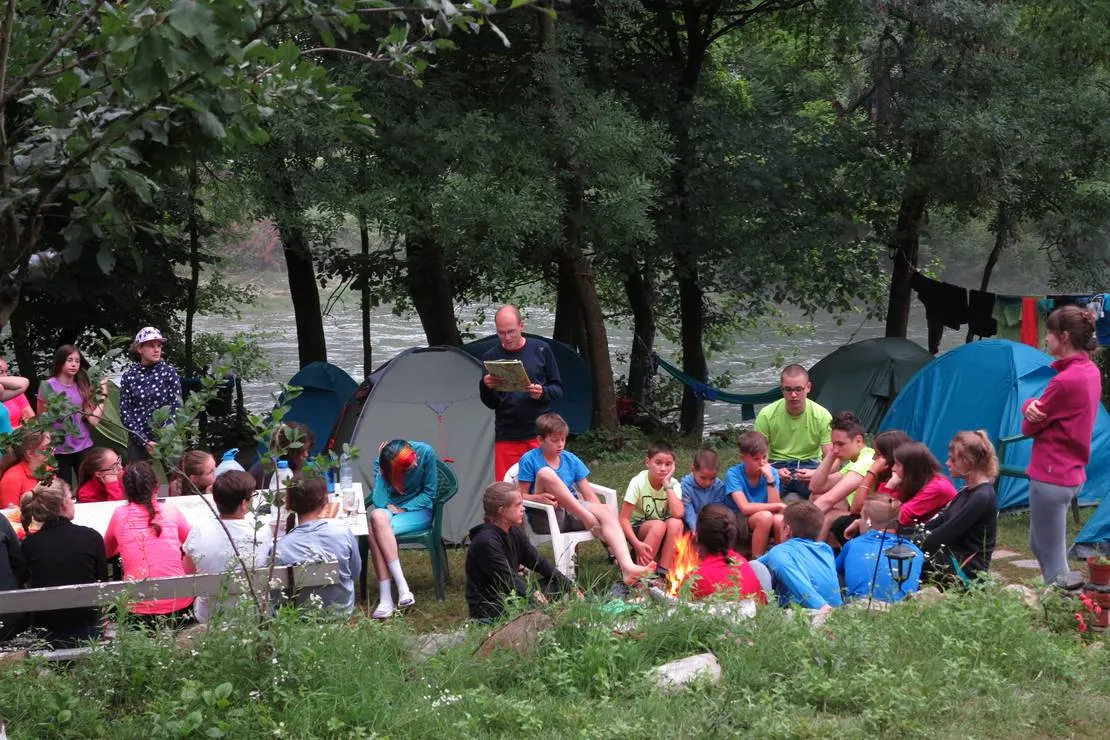 river-camp-matka-salamander-city-skopje-village-shishevo-koppo