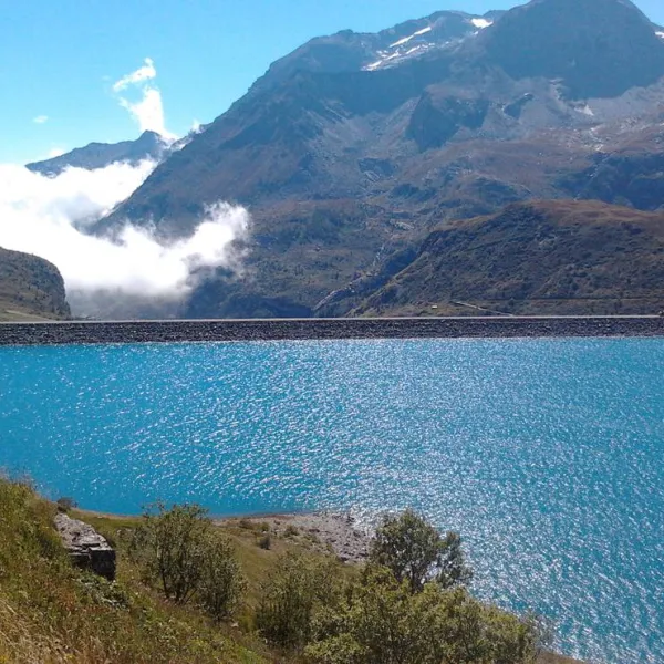 camping-caravaneige-de-lanslevillard-lanslevillard-hhtpx