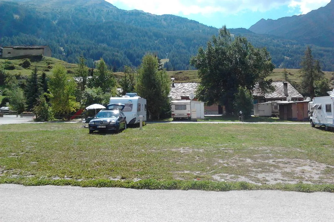 camping-caravaneige-de-lanslevillard-lanslevillard-upzmb