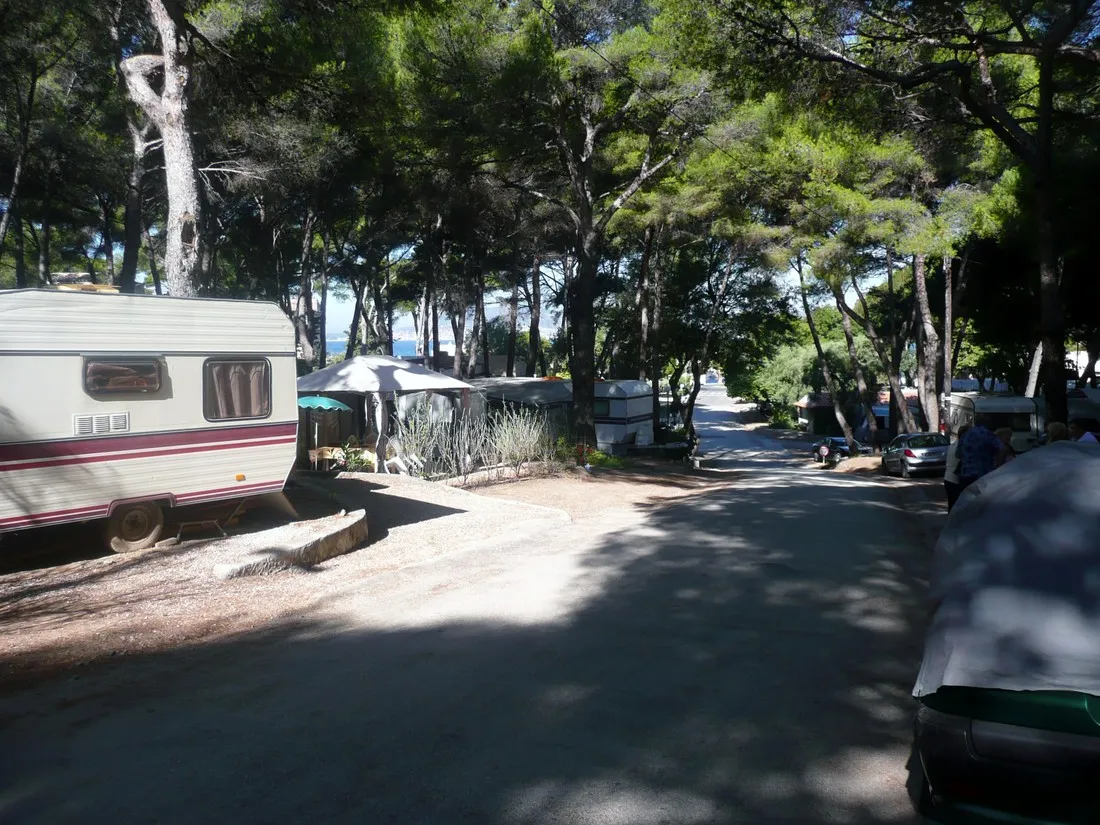 les-baumelles-st-cyr-sur-mer-iwbvo