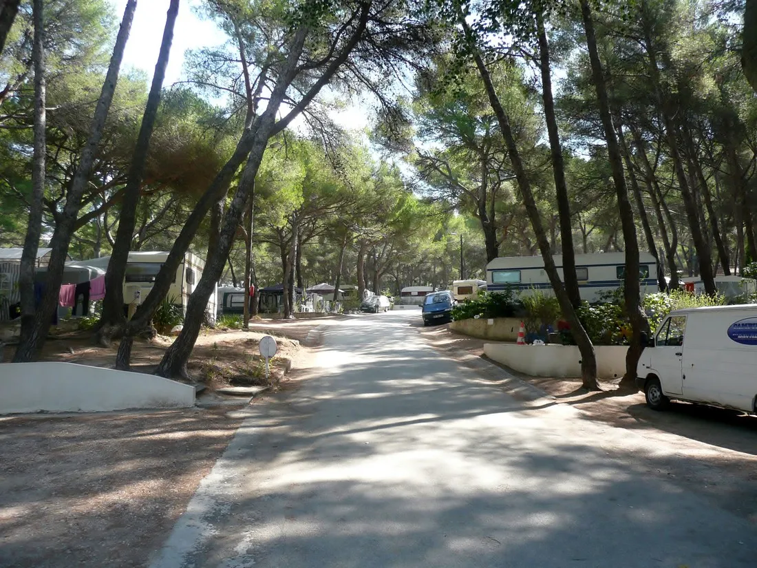 les-baumelles-st-cyr-sur-mer-r9kwq
