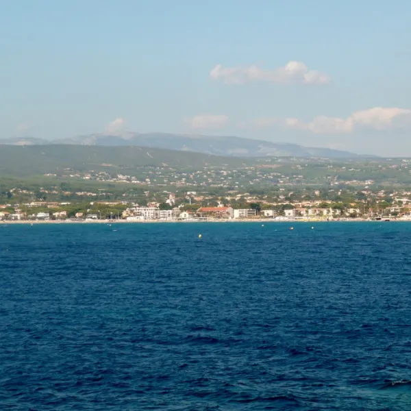 les-baumelles-st-cyr-sur-mer-xqcb5