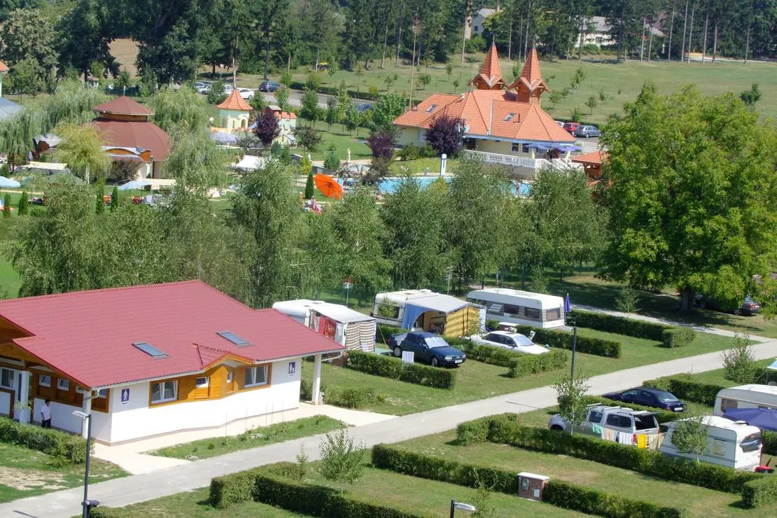 aqua-barbara-pusztaszentlaszlo-1arcn